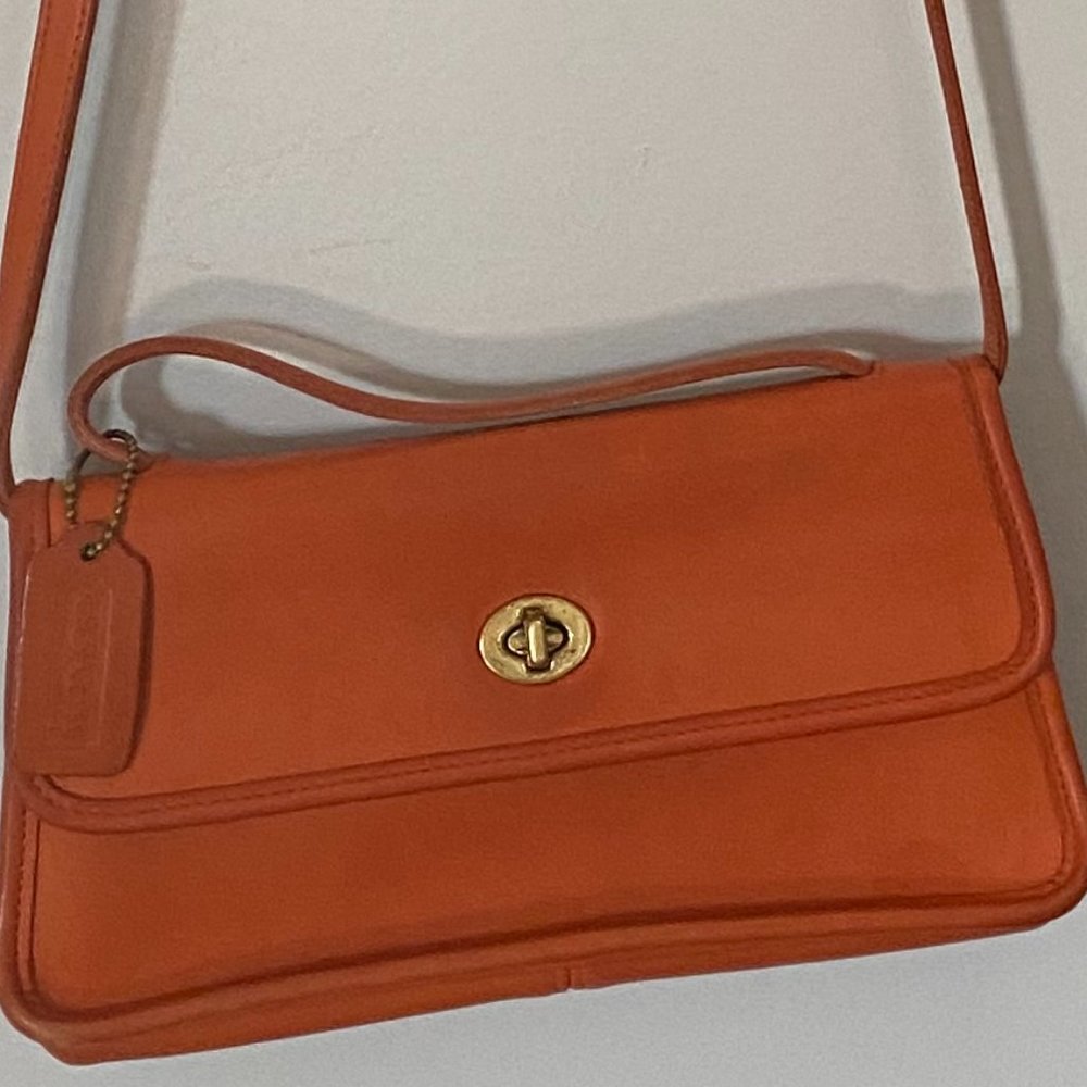 Rare Vintage Coach Tangerine Geometric Clutch Clutch - #9044